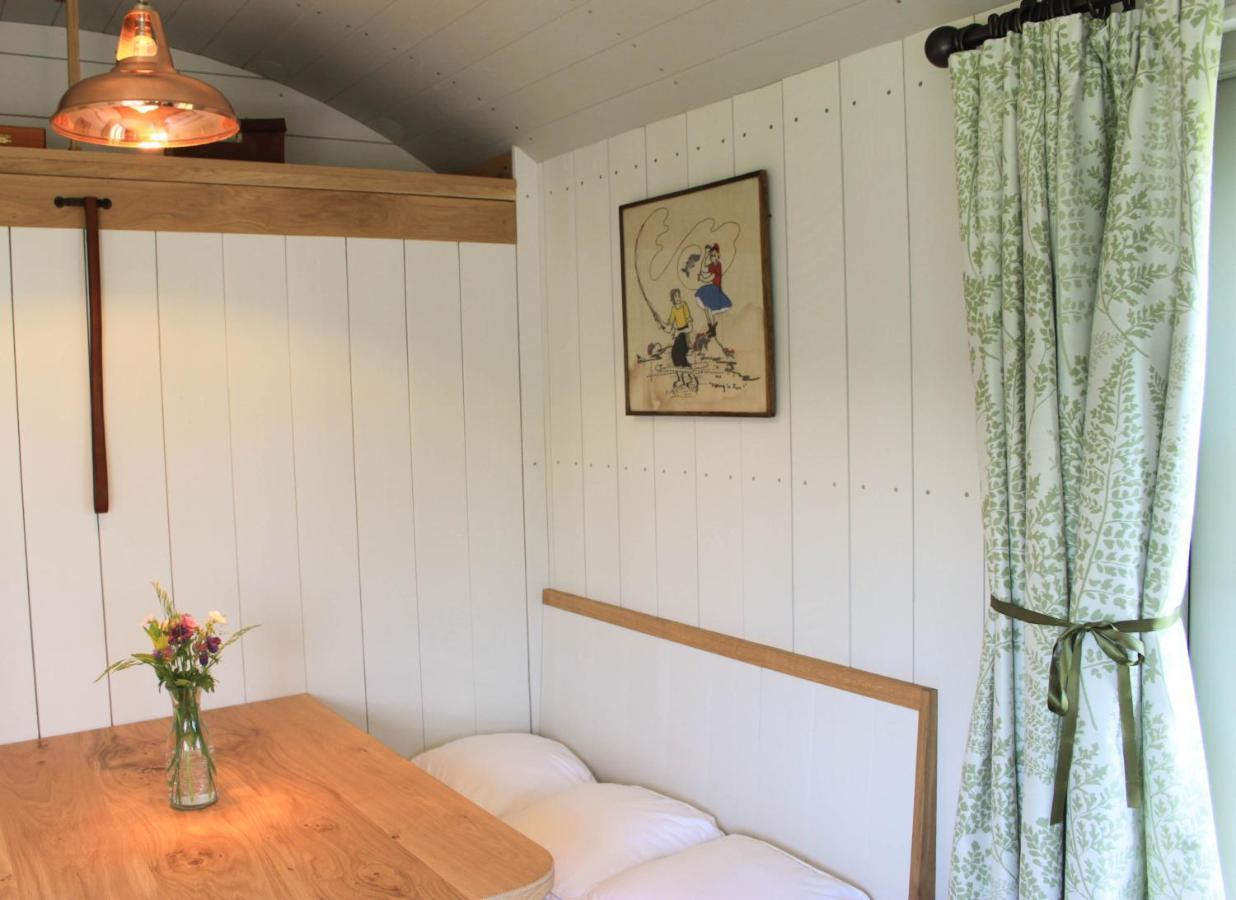 アトックシター The Parlour, For Alton Towers & The Peak Districtヴィラ エクステリア 写真