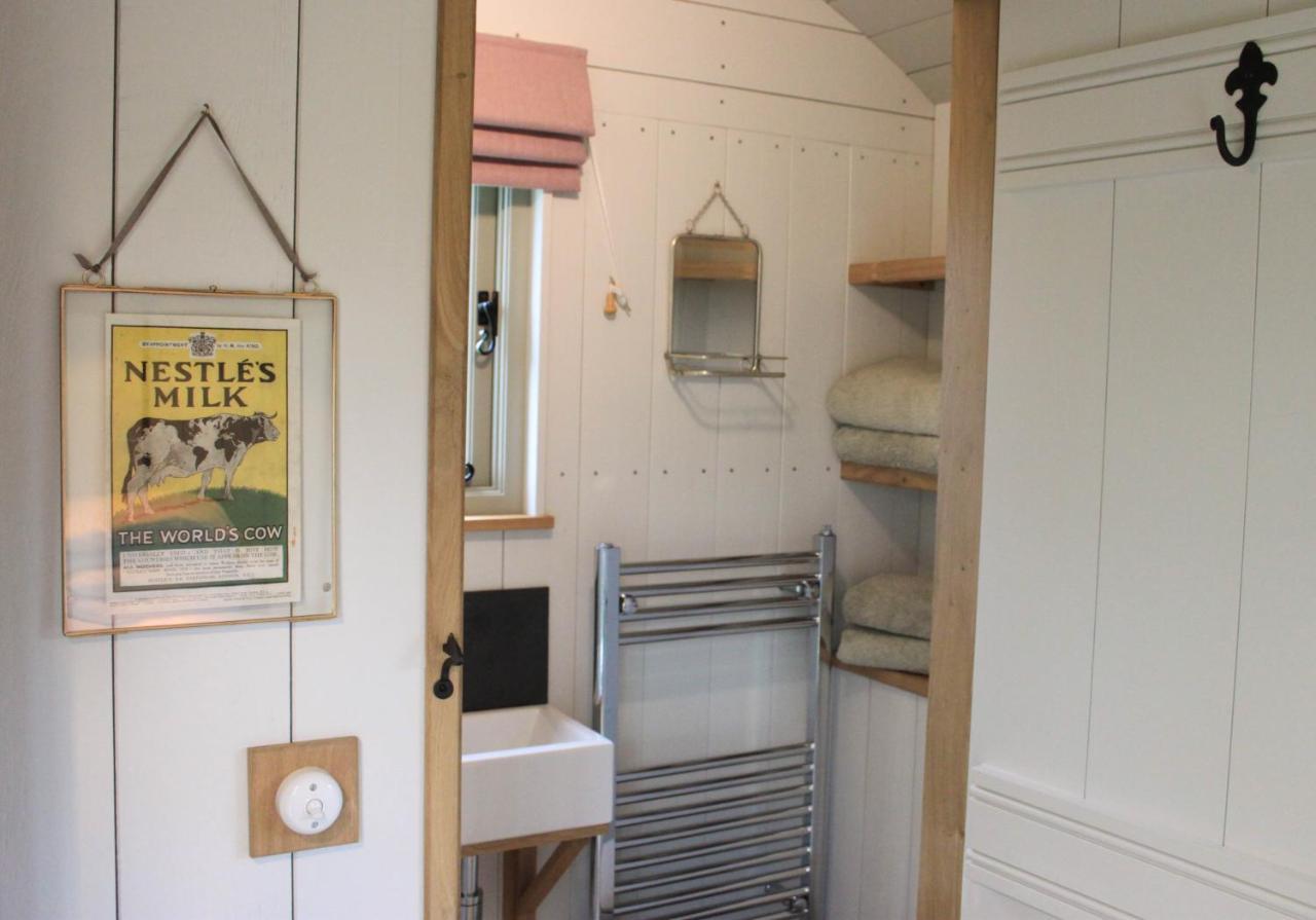 アトックシター The Parlour, For Alton Towers & The Peak Districtヴィラ エクステリア 写真